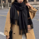 Cachecol Pashmina Unissex Liso 130g com Franjas